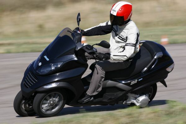 piaggio_HyS_1
