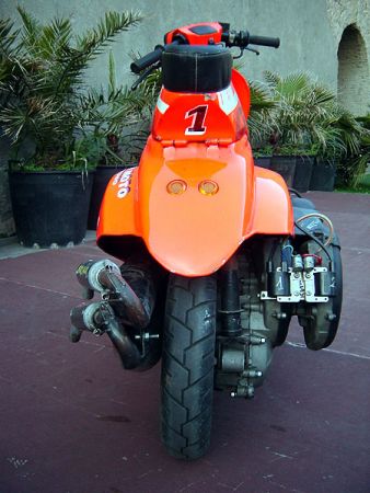 Vespa..